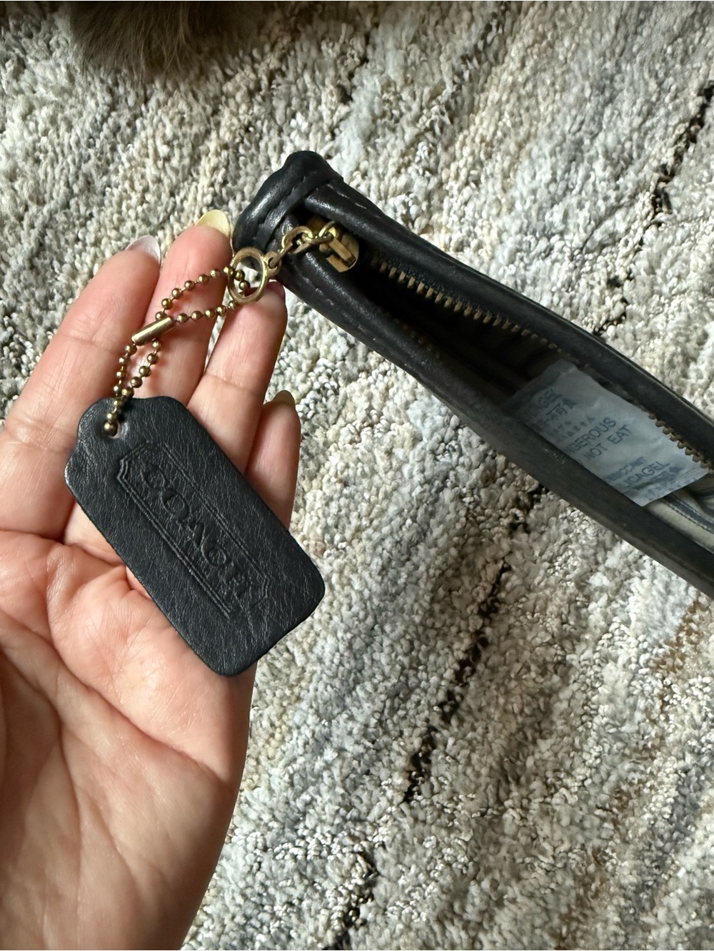 Coach Chunky Case 7165 Black - Picture 6 of 7